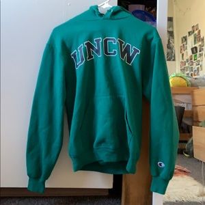 NEVER WORN UNCW hoodie